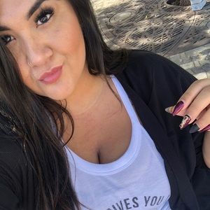 Meet your Posher, Vanessa